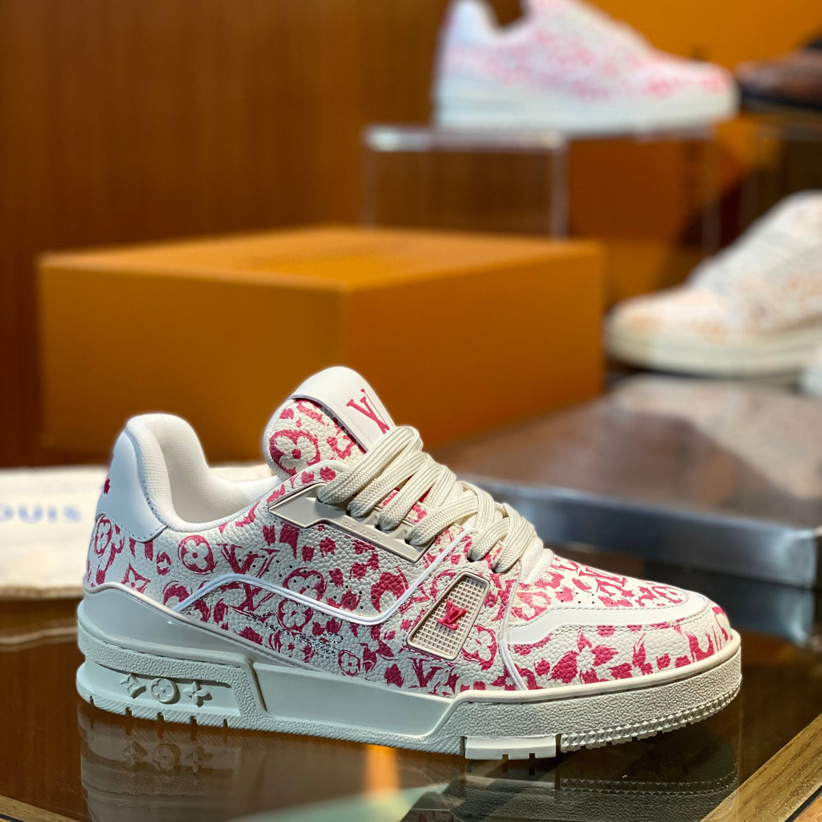 LOU TRAINERS