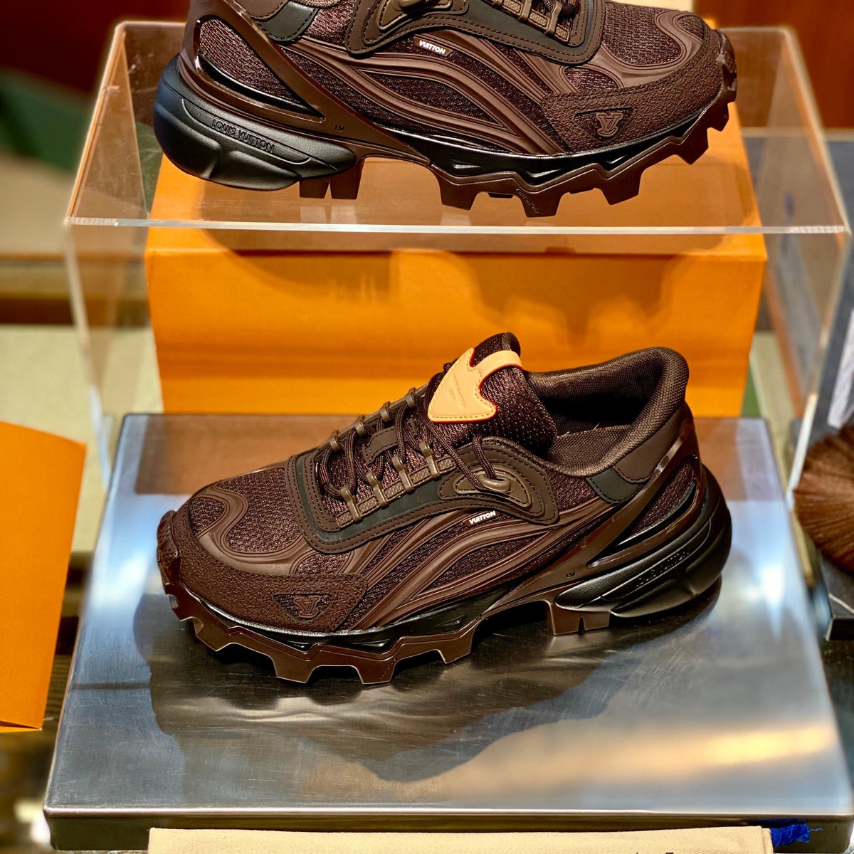 LOU SUMMIT SNEAKERS