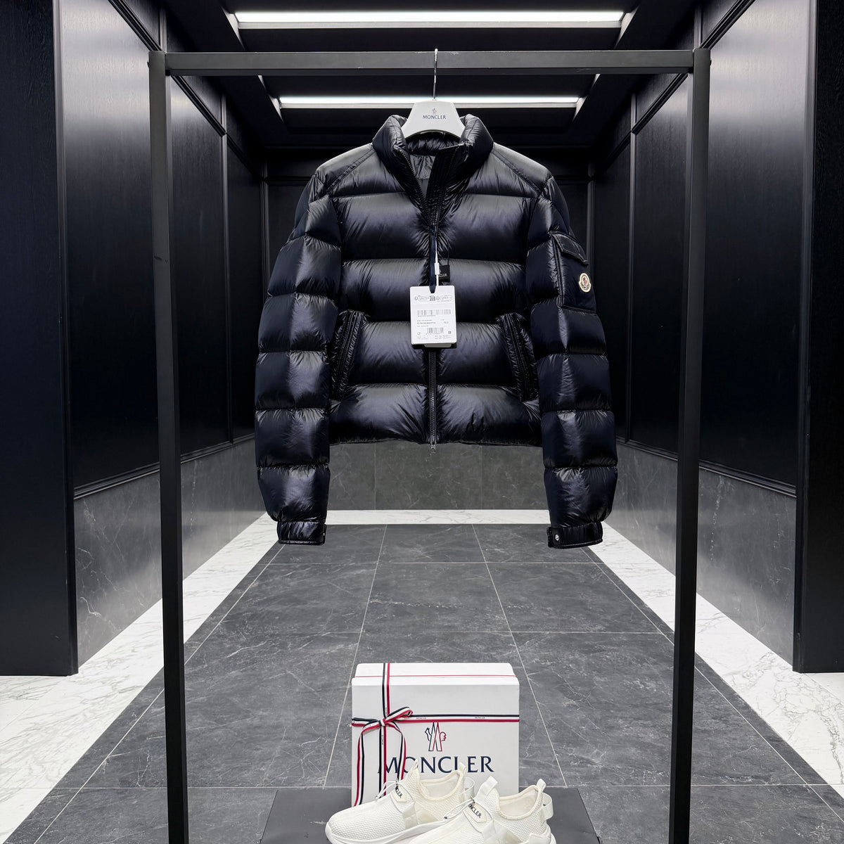 MONC PETRA JACKET