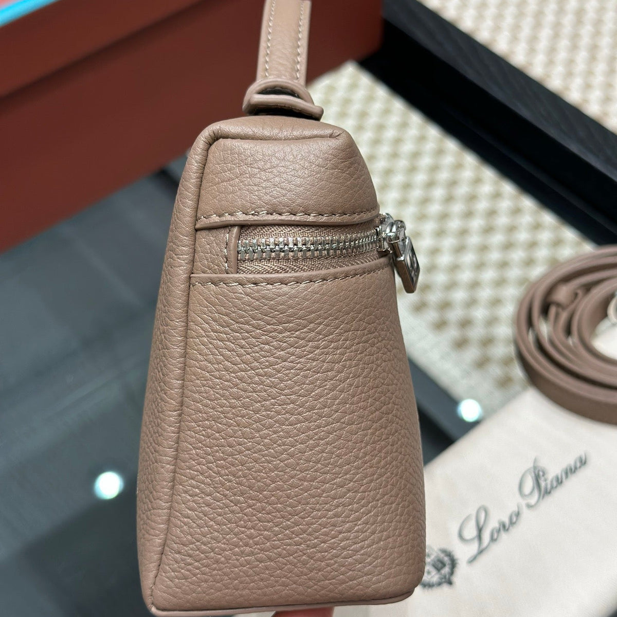 LORO P EXTRA POCKET L19 BAG