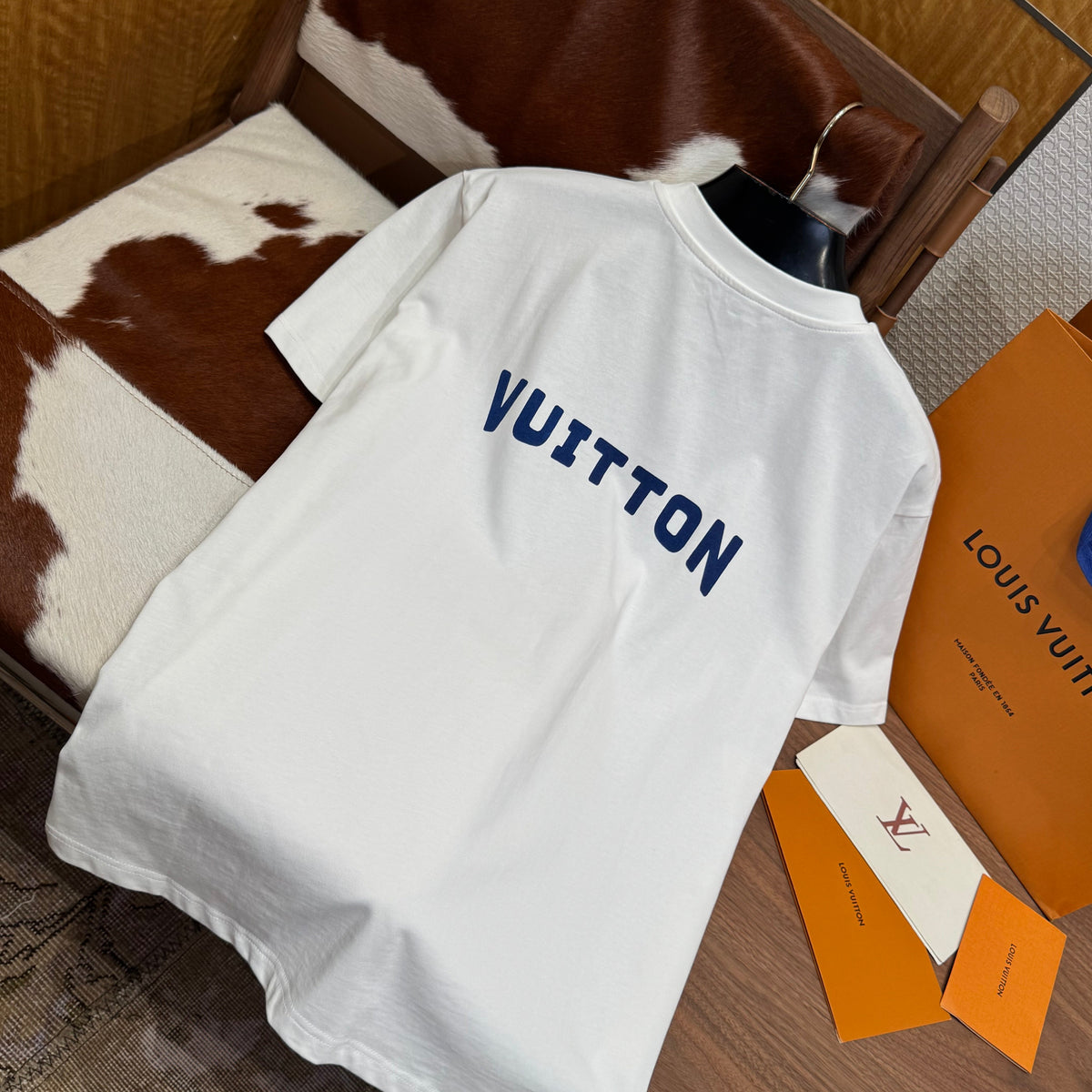 LOU T-SHIRT