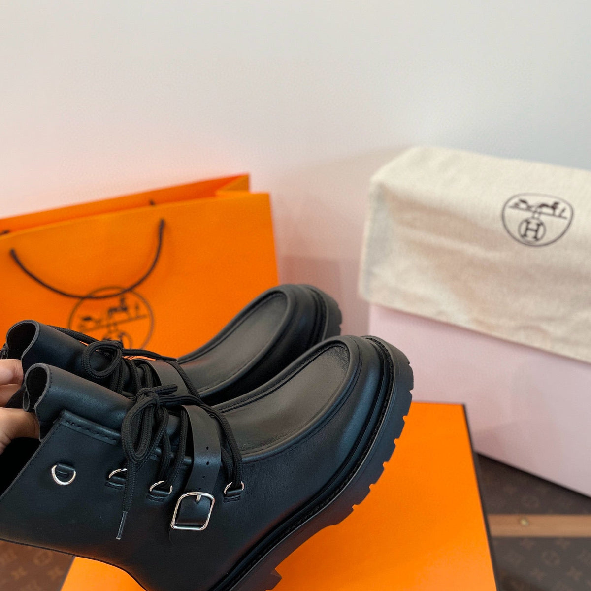 HERM LAND BOOTS
