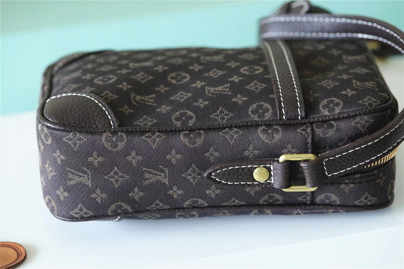 I W Fashion Lu-Vi bags - 9904