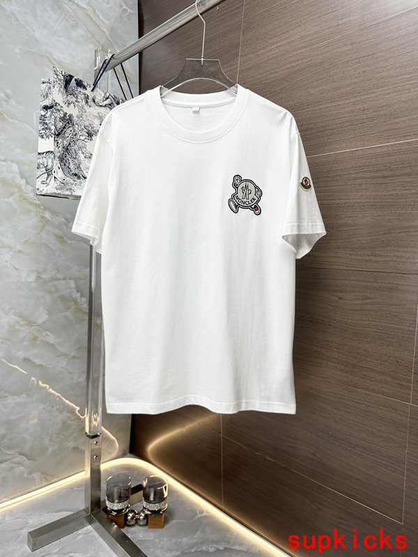 Moncler Luxury Cloth
