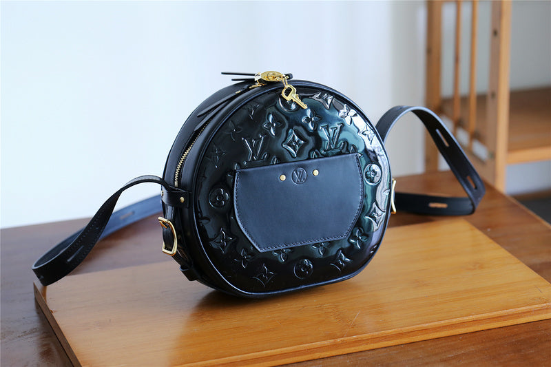 I W Fashion Lu-Vi bags - 8335
