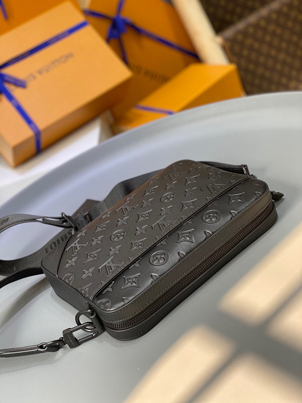 I W Fashion Lu-Vi bags - 17467