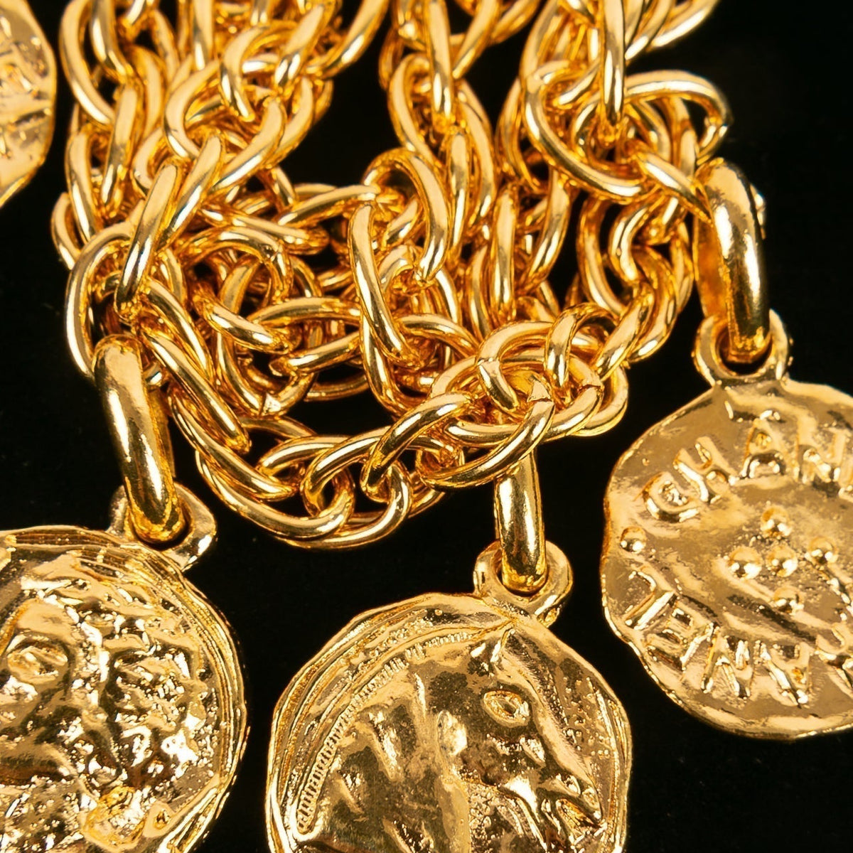 Bracelet charms Chanel