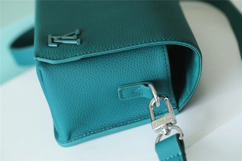 I W Fashion Lu-Vi bags - 9915
