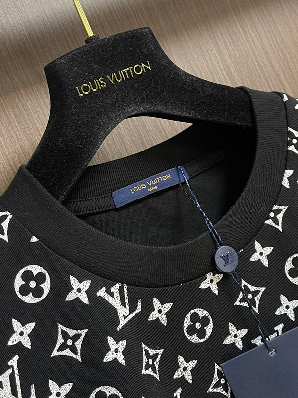 Louis Vuittion Luxury T-Shirt