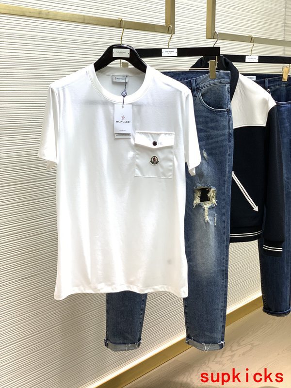 Moncler Luxury Cloth