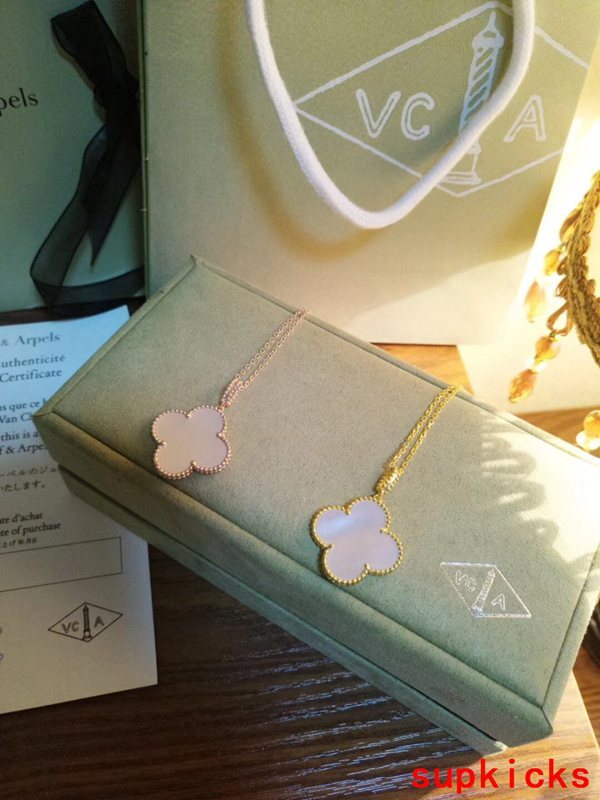 Van Cleef & Arples Jewelry