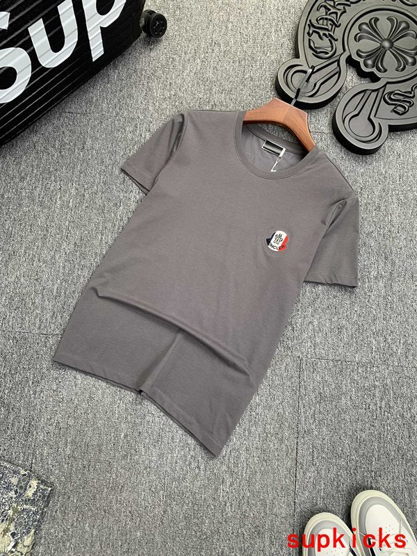 Moncler Luxury Cloth