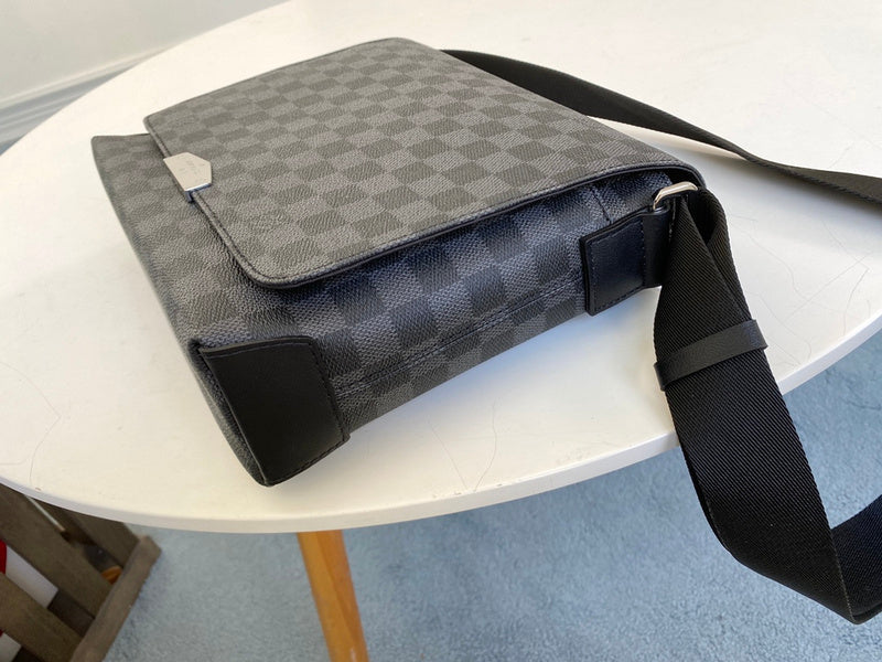 LOV2 Bags - Luxurious Bags  2705