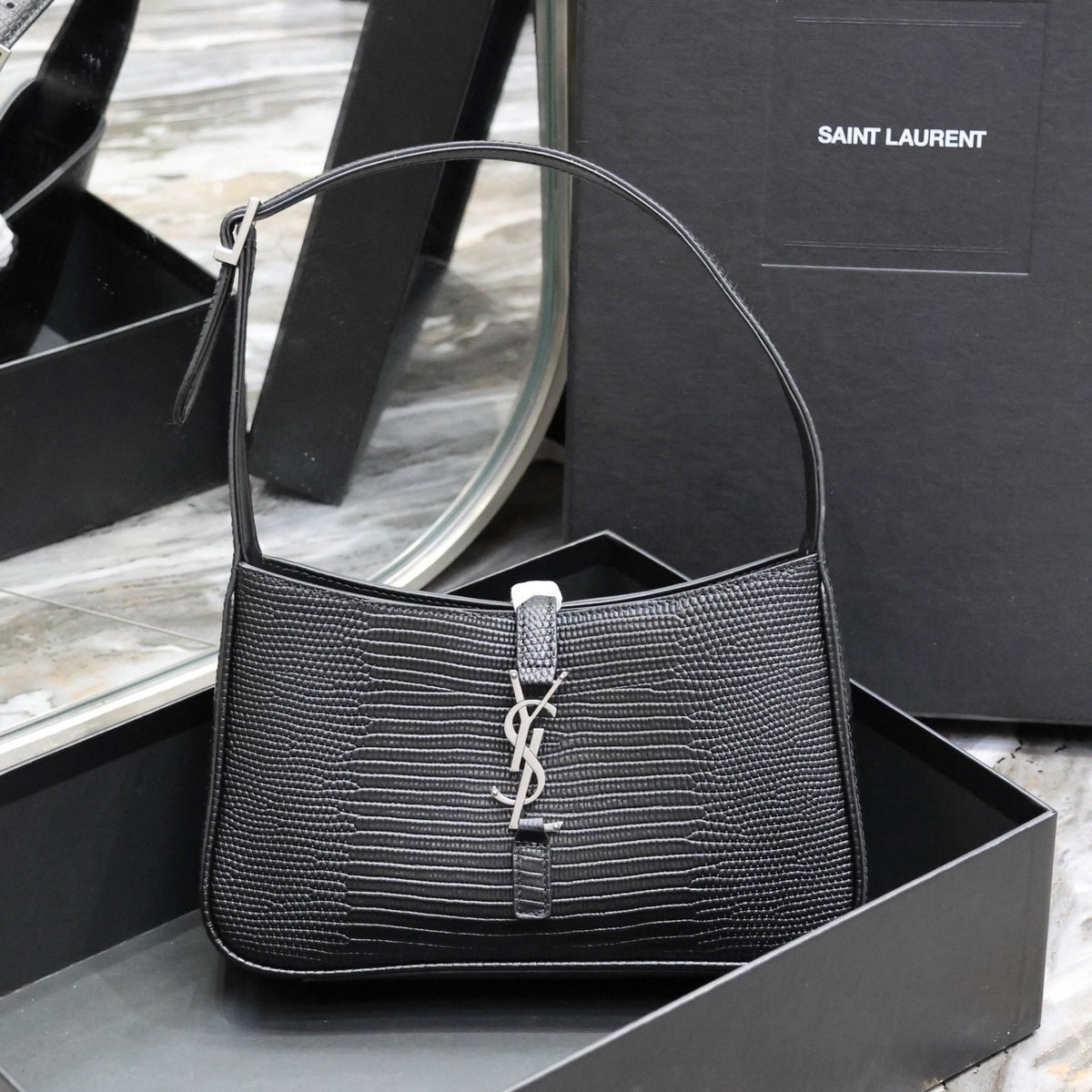 SL LE 5 A 7 HOBO BAG