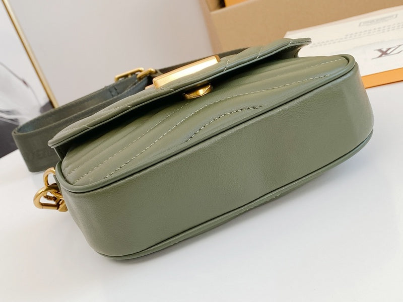 I W Fashion Lu-Vi bags - 17579