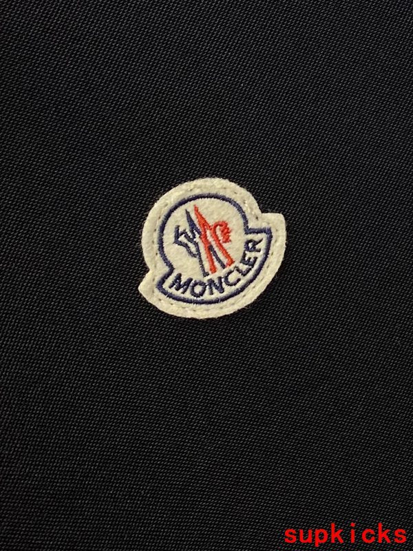 Moncler Luxury Cloth