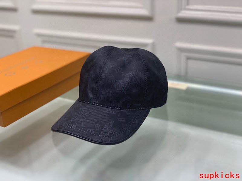 Louis Vuitton Luxury Cap
