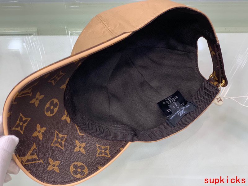 Louis Vuitton Luxury Cap