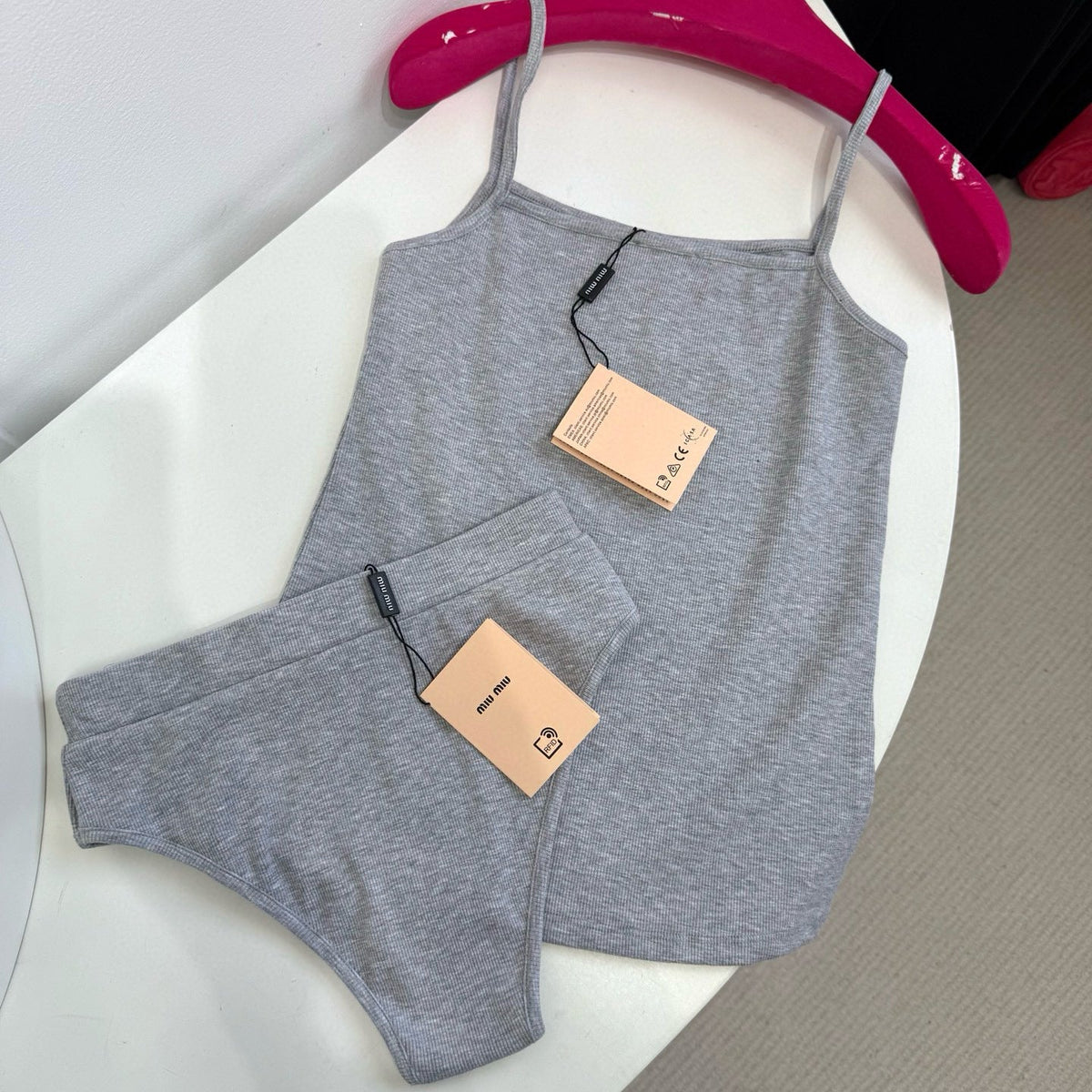 MIU M SET
