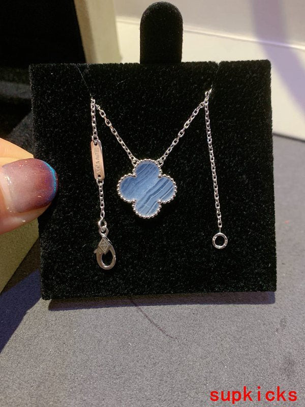 Van Cleef & Arples Jewelry
