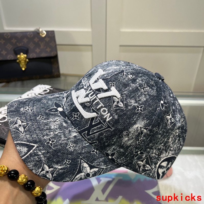 Louis Vuitton Luxury Cap