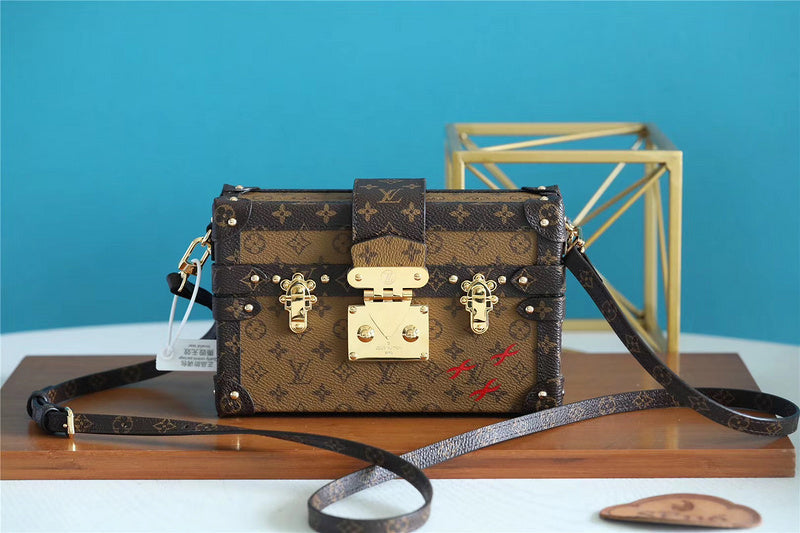 I W Fashion Lu-Vi bags - 8203