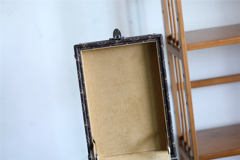 I W Fashion Lu-Vi bags - 9512