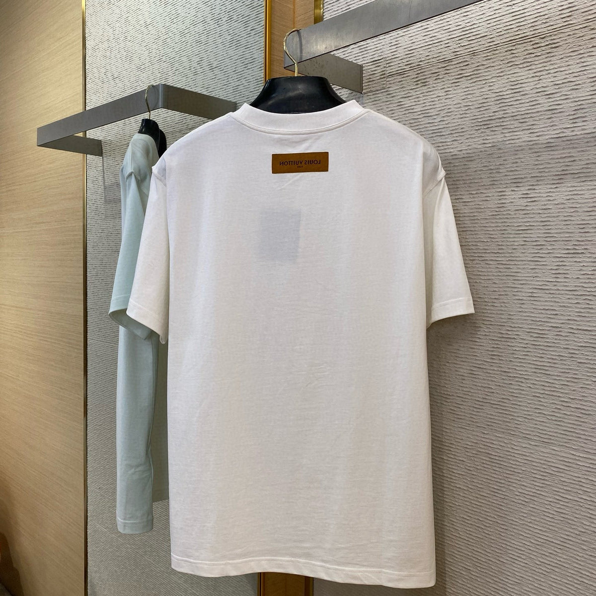 LOU T-SHIRT