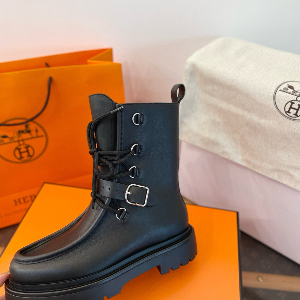 HERM LAND BOOTS