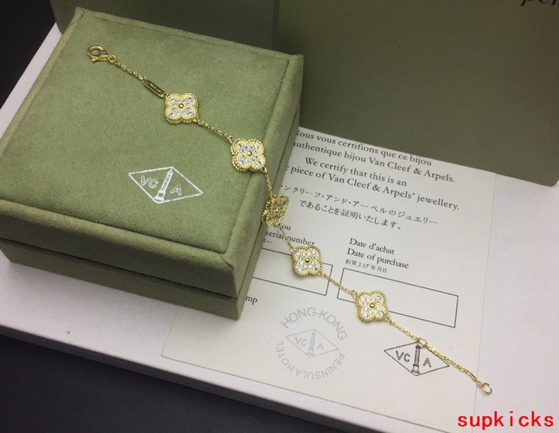 Van Cleef & Arples Jewelry