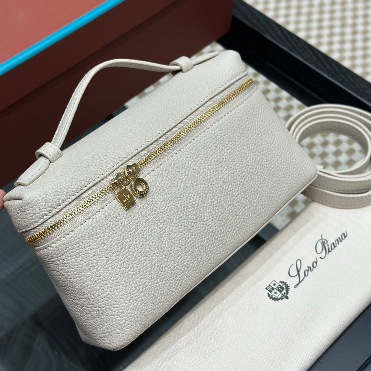 LORO P EXTRA POCKET L19 BAG