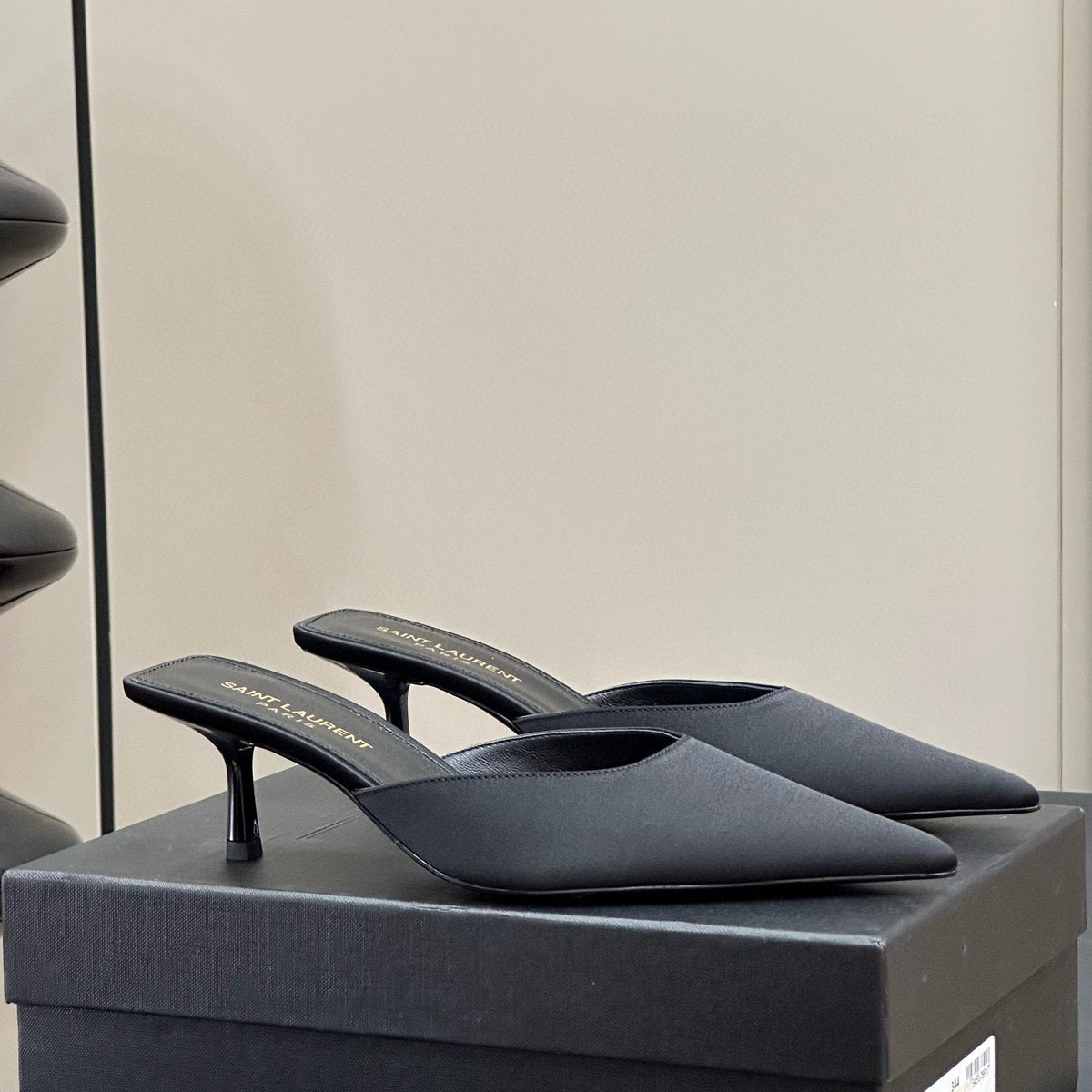 SL HEELS