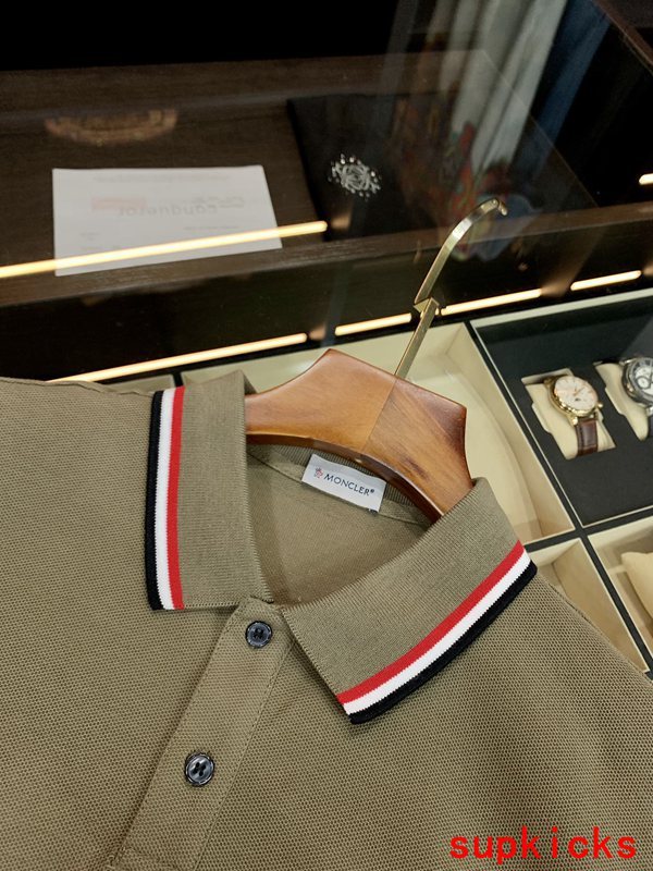 Moncler Luxury Cloth