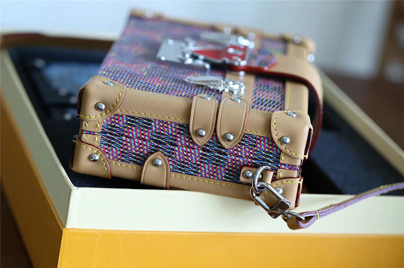 I W Fashion Lu-Vi bags - 8209