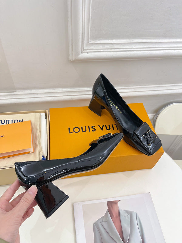 Louis Vuittion Luxury Shoes