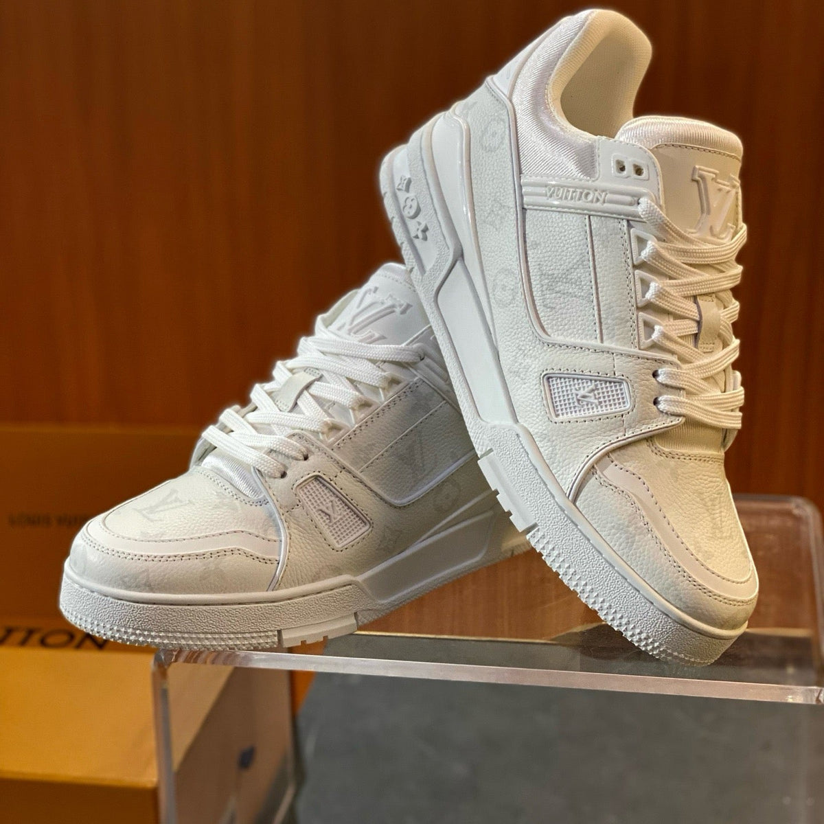 LOU TRAINERS