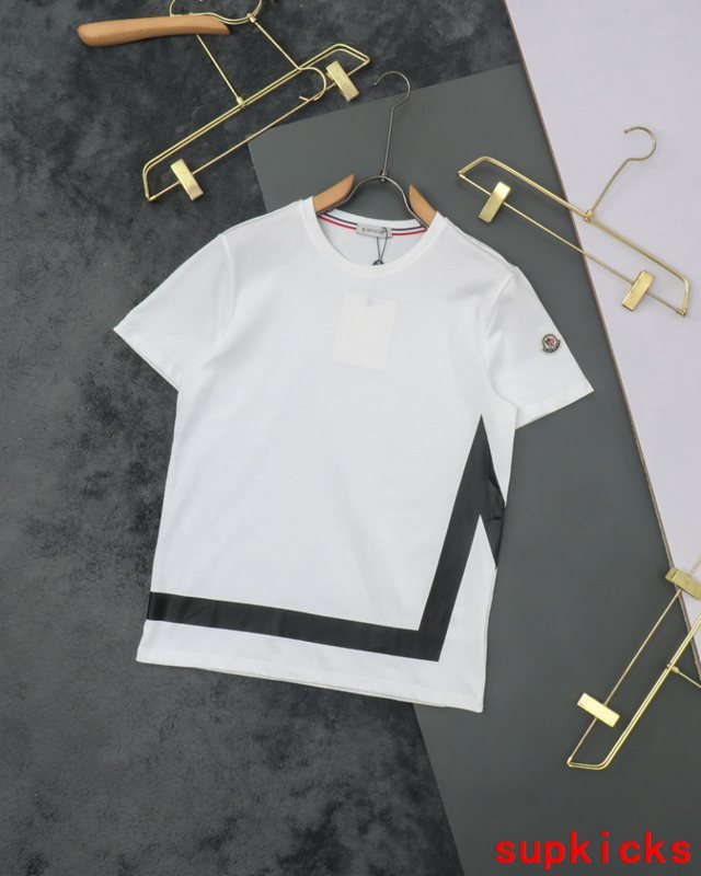 Moncler Luxury Cloth