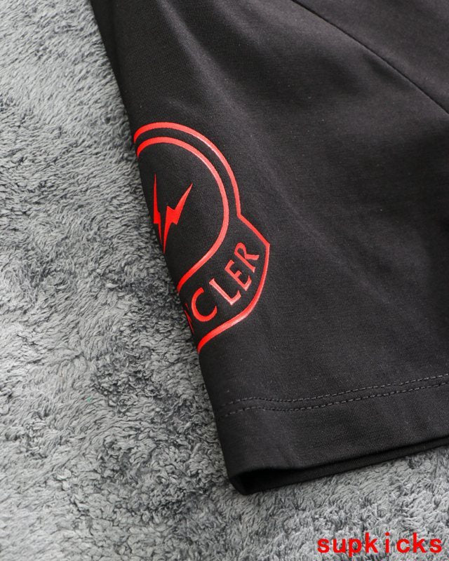 Moncler Luxury Cloth
