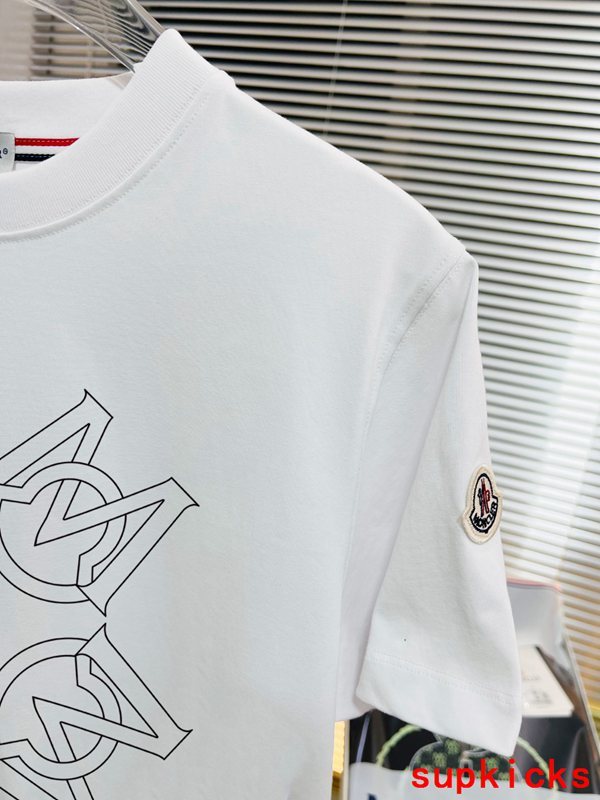 Moncler Luxury Cloth