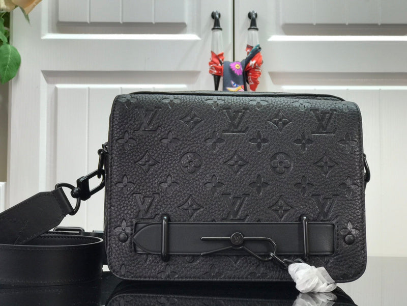 I W Fashion Lu-Vi bags - 17638