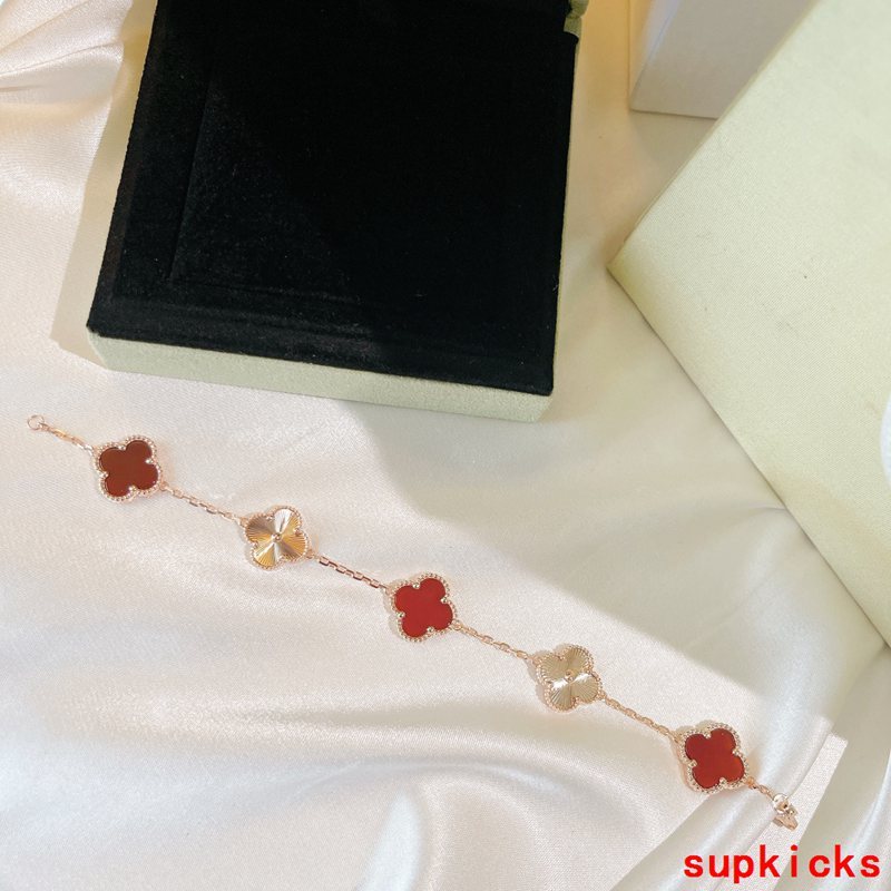 Van Cleef & Arples Jewelry