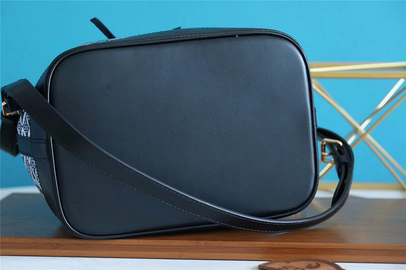 I W Fashion Lu-Vi bags - 8549