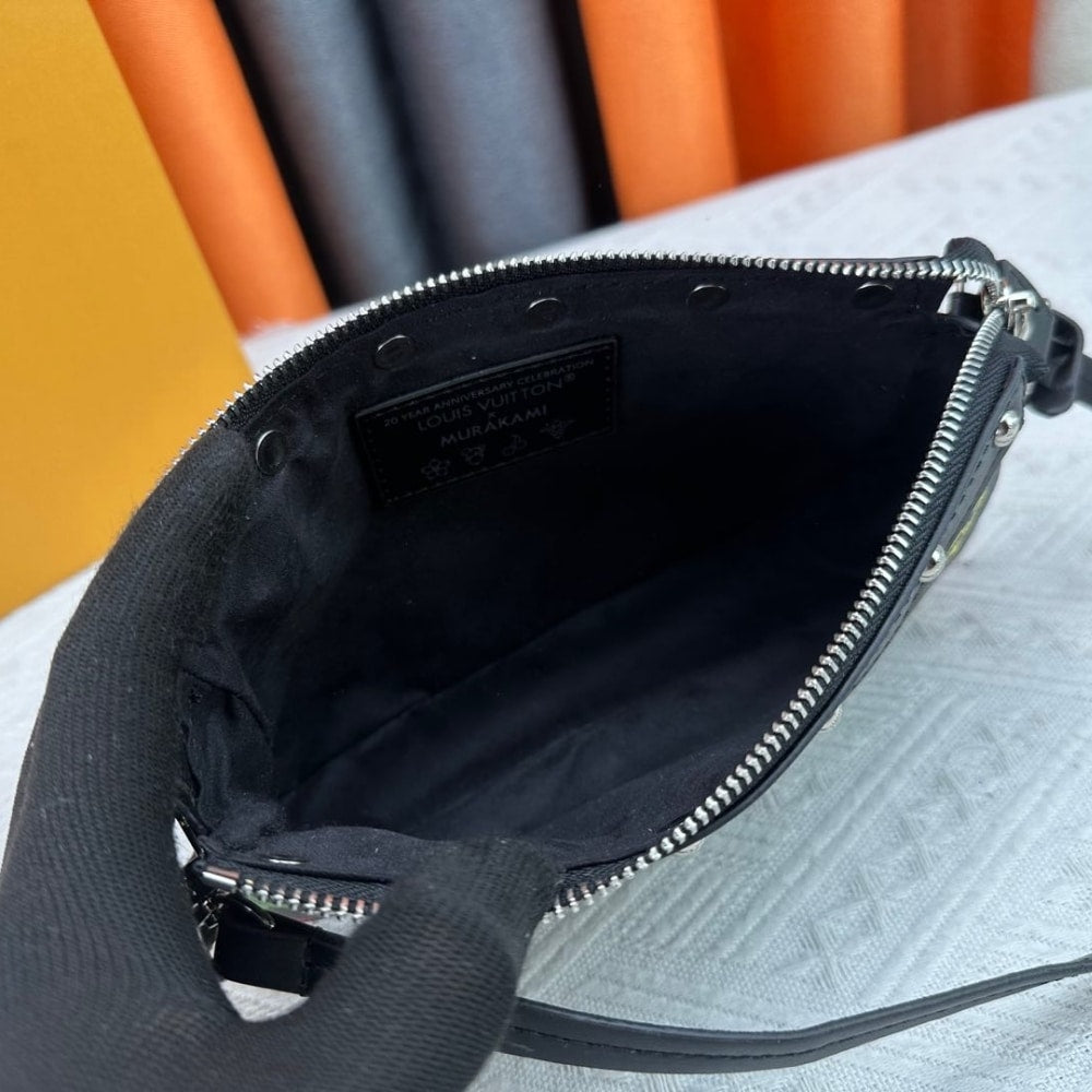 LV X MURAKAMI POCHETTE ACCESSOIRES MULTICOLORE NOIR 22CM M13663