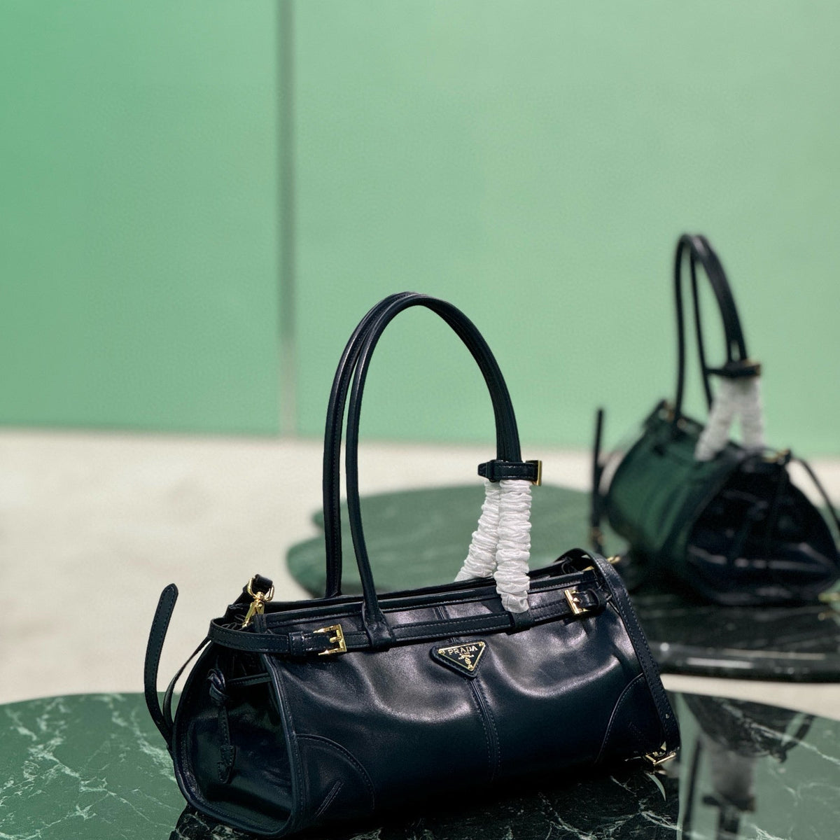 PD MEDIUM LEATHER HANDBAG