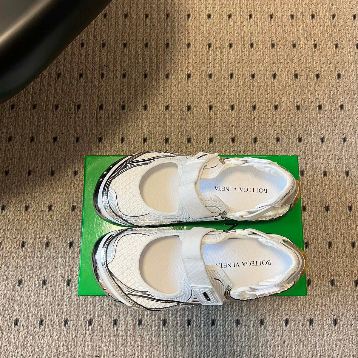 BOTT V ORBIT SNEAKER