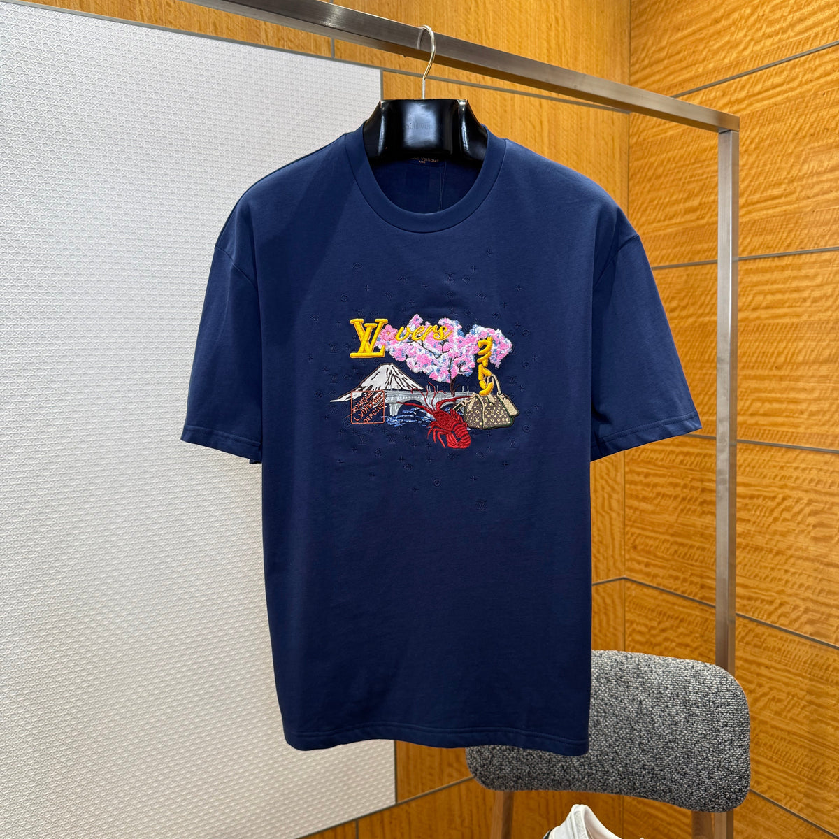 LOU T-SHIRT