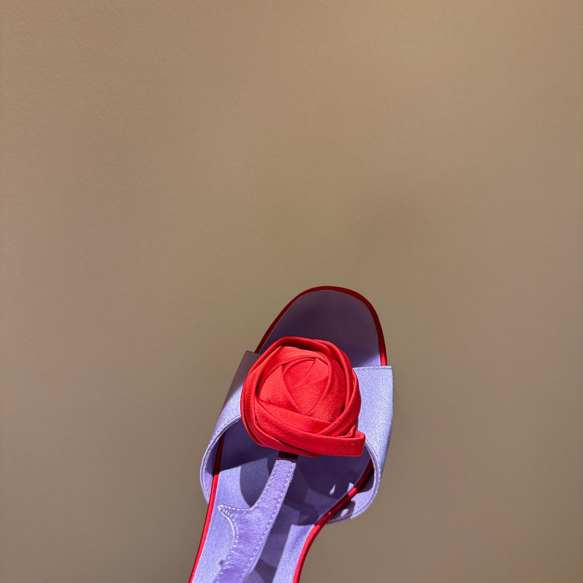 ROGER V HEELS