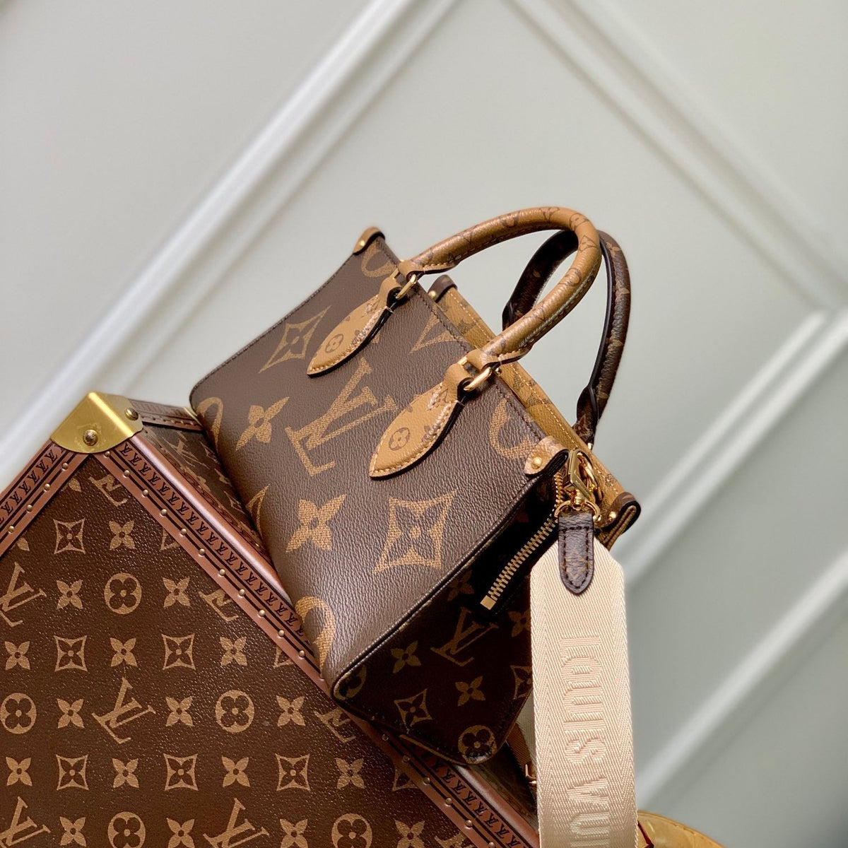 LOU ONTHEGO EAST WEST TOTE BAG