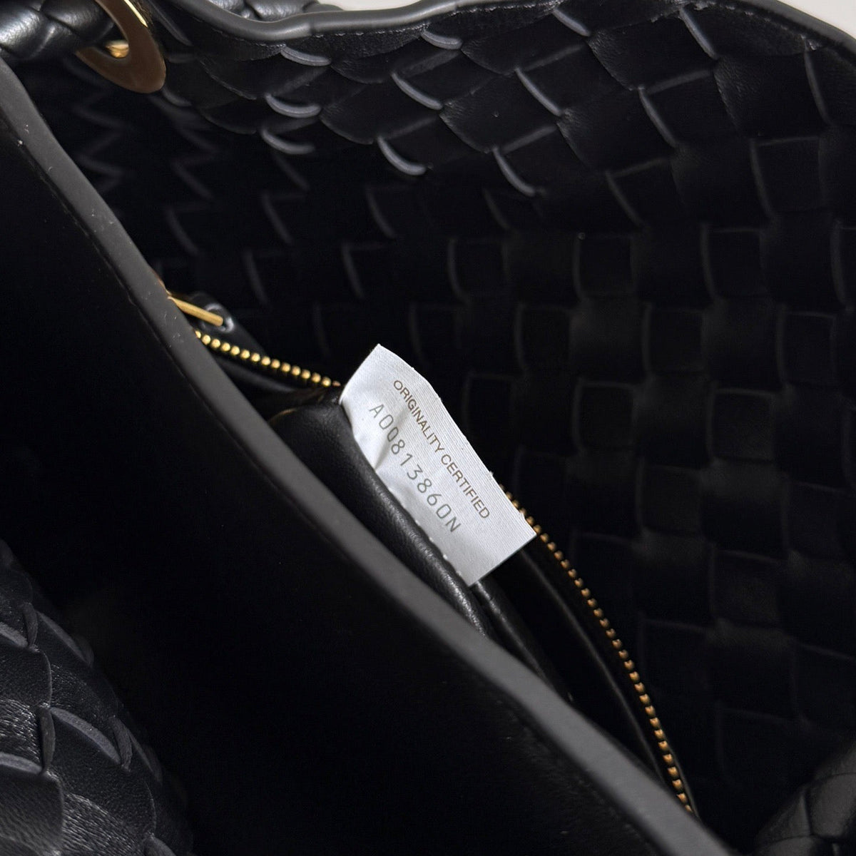 BOTT V ANDIAMO BUCKET BAG