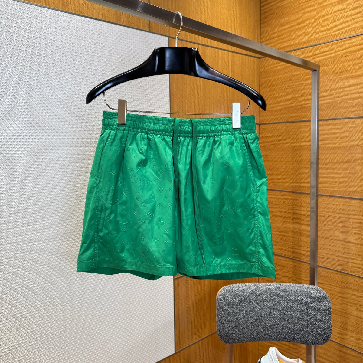 LOU SHORTS